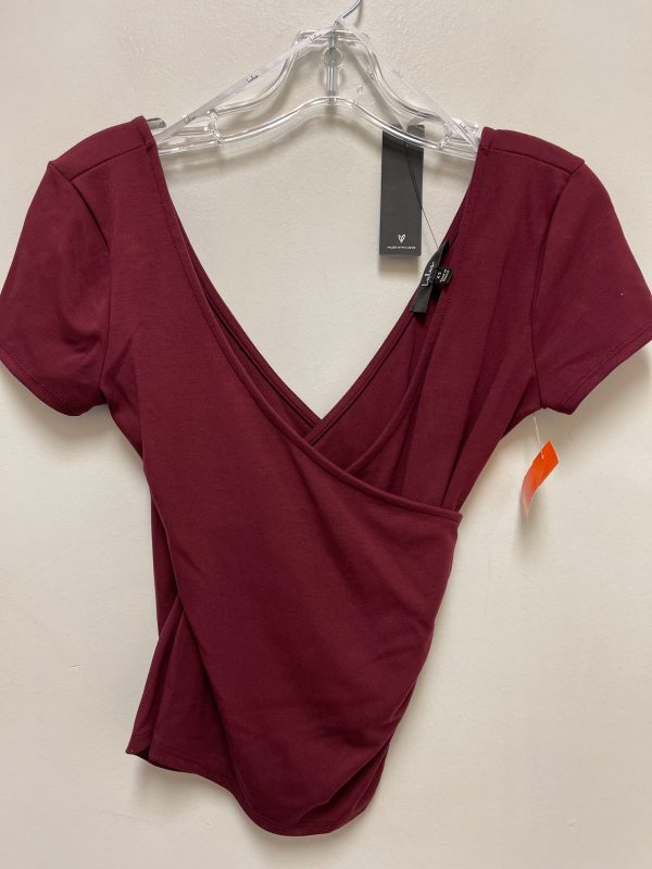 Top Short Sleeve By Lulus In Red, Size: Xs Discount