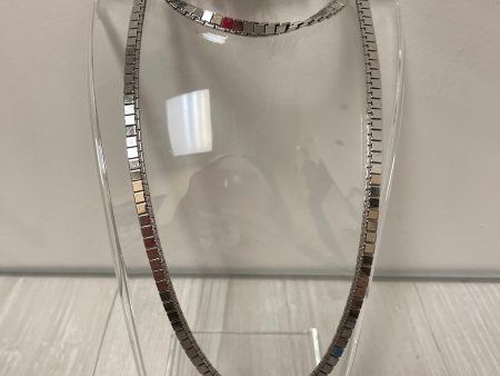 Necklace Chain By Clothes Mentor Online