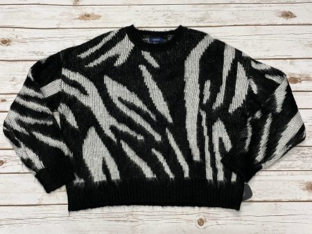 Sweater By Forever 21 In Black & White, Size: M Hot on Sale