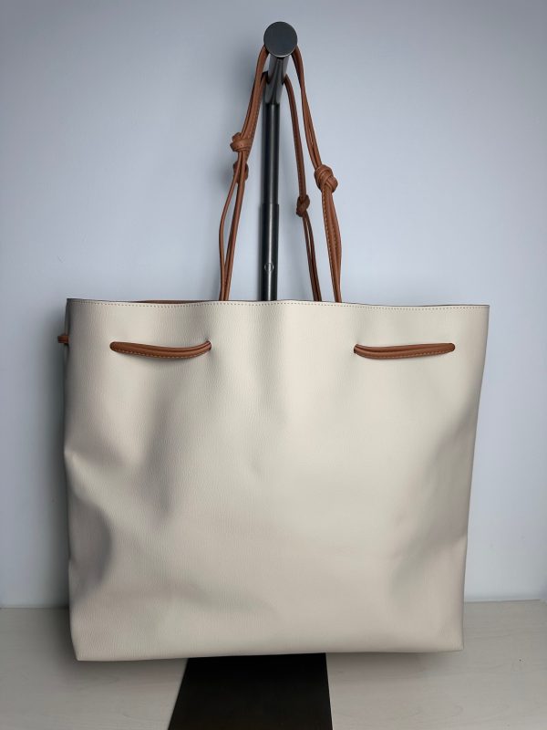 Tote By VON HOLZHAUSEN, Size: Large Discount